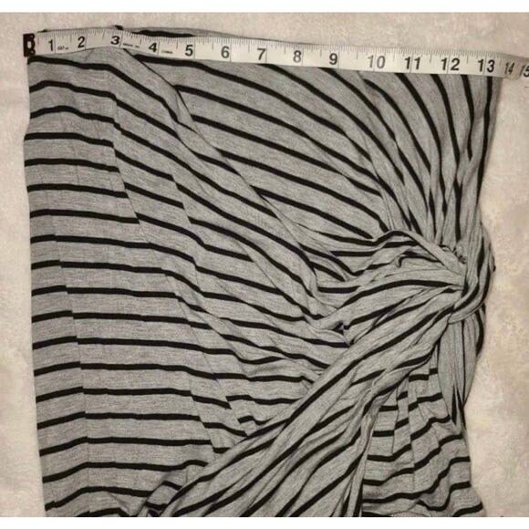 HYFVE Gray Black Striped Wrap Around Twist Front Mini Skirt Size Medium - Picture 9 of 10